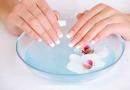 How to grow nails fast at home
